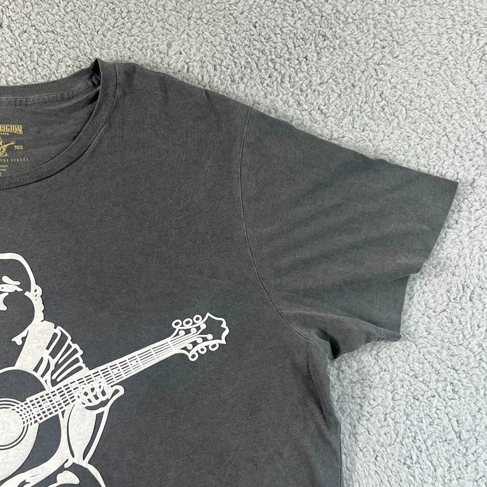 True Religion Graphic T-Shirt Buddha Guitar Logo Gray Men's Size 2XL VTG‎ NWT